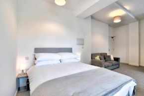 Modern new redeveloped studio Apartment in Clacton